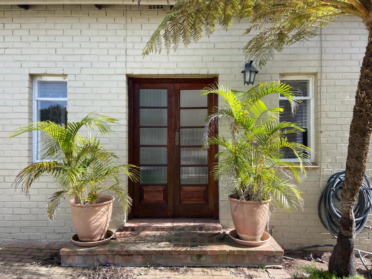 Ferienwohnung 4 On Belmont Avenue Somerset West Exterior foto